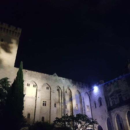 La Calade Lägenhet LʼIsle-sur-la-Sorgue Exteriör bild