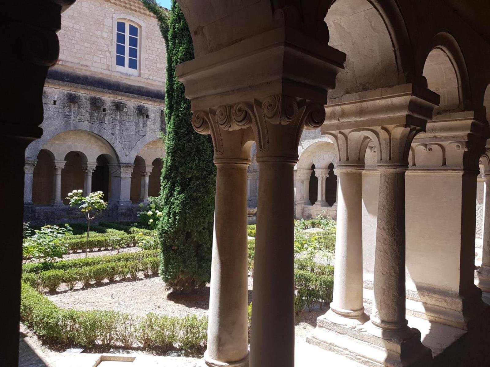 La Calade Lägenhet LʼIsle-sur-la-Sorgue Exteriör bild